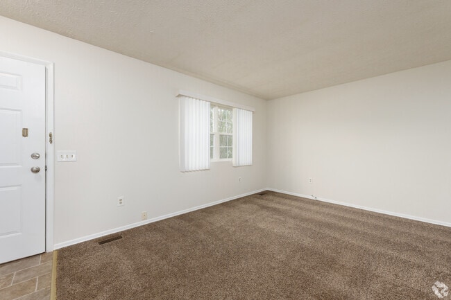 2BR, 1BA - 1,074SF - Living Room