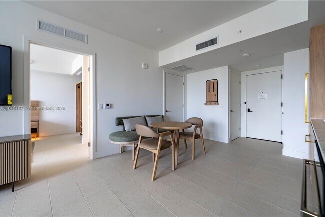 Photo - 159 NE 6th St Unit 3004