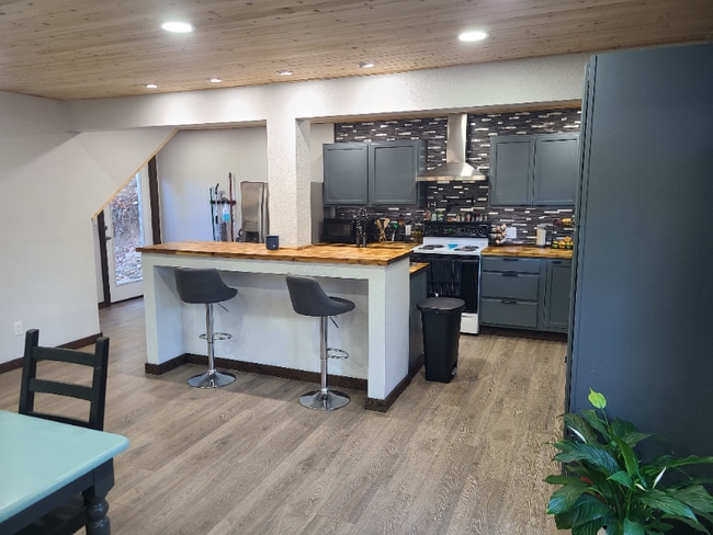 Photo - 1856 Canyonville-Riddle Rd