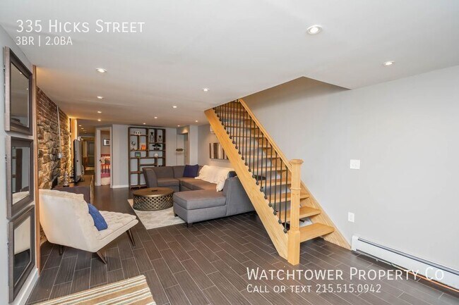 Photo - 335 S Hicks St