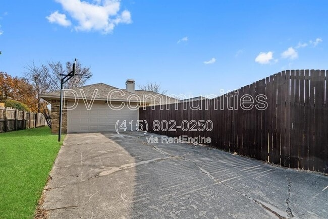 Photo - 1614 N Valley Pkwy
