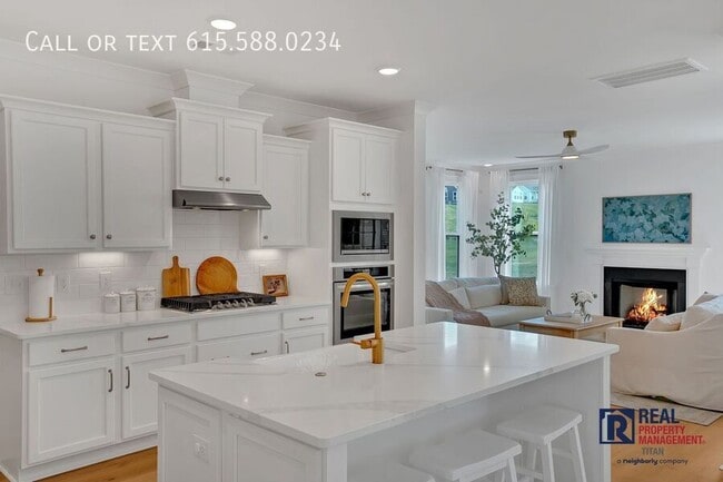 Photo - 613 Conifer Dr