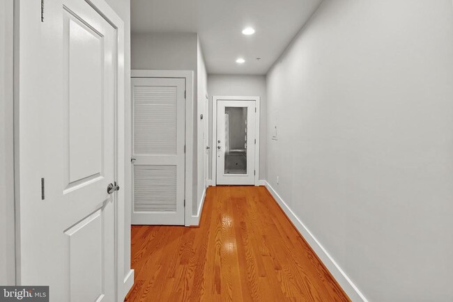 Photo - 2616 Garfield St NW