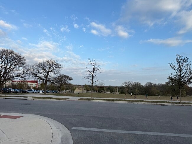 Photo - 3113 Schutze St