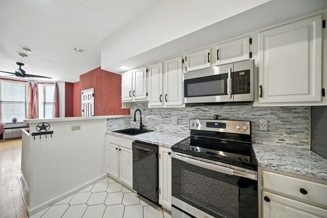 Photo - 224 48th St Unit 1G
