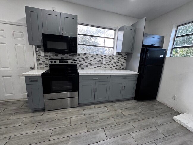 Photo - 841 NW 116th Ter Unit # 1