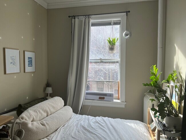 145 Charles St Unit 7