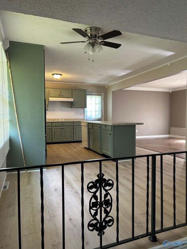 Photo - 6020 Rickwood Dr NW
