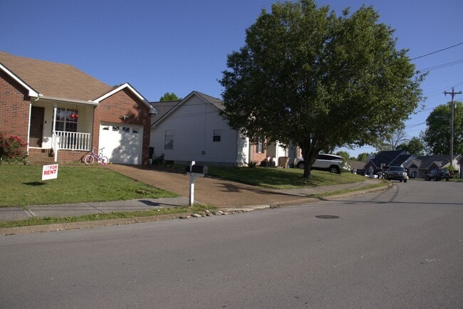 Building Photo - 3924 Calumet Dr