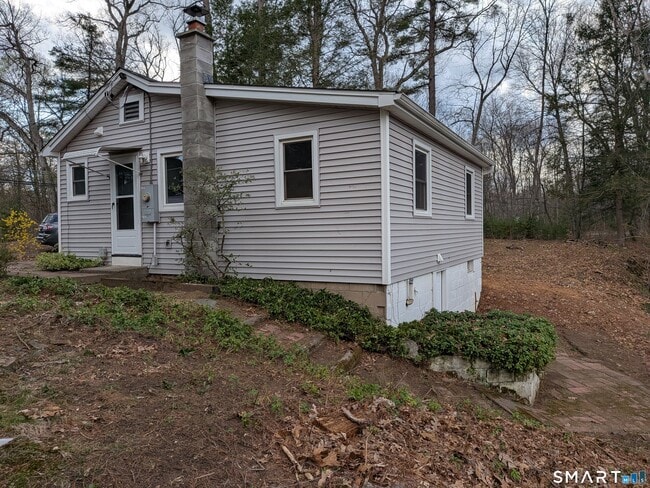 Photo - 414 Salmon Brook St