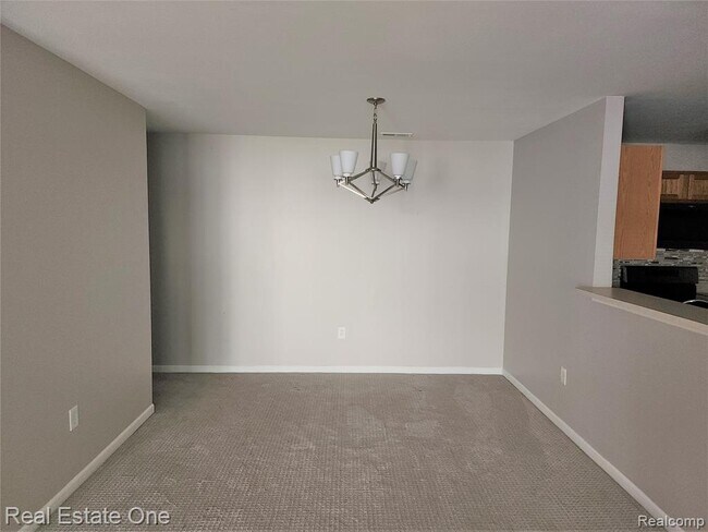 Photo - 3275 N Pointe Blvd