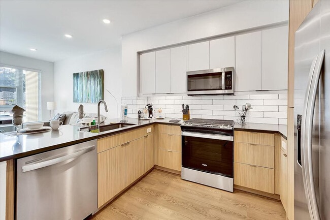 Photo - 593 Camino De La Reina Unidad ID1287537P