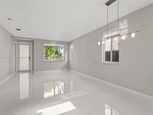 Photo - 15392 SW 25th Terrace