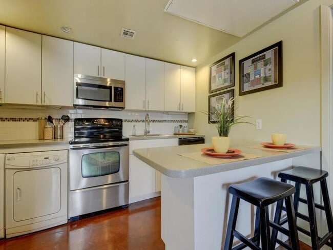 Photo - 2408 Leon St Unit 111