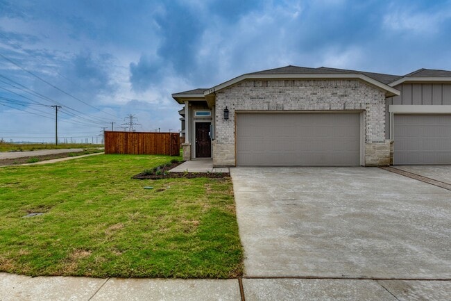 Building Photo - GORGEOUS 3 BEDROOM DUPLEX LOCATED IN MIDLOTHIAN ISD!