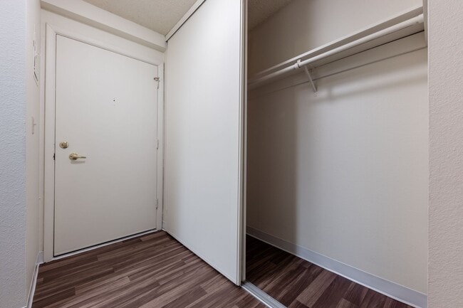 Photo - Crestview West Apartments