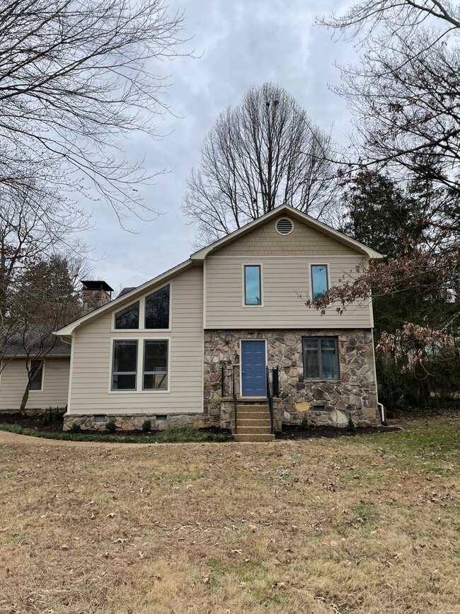 Building Photo - 517 Augusta National Way