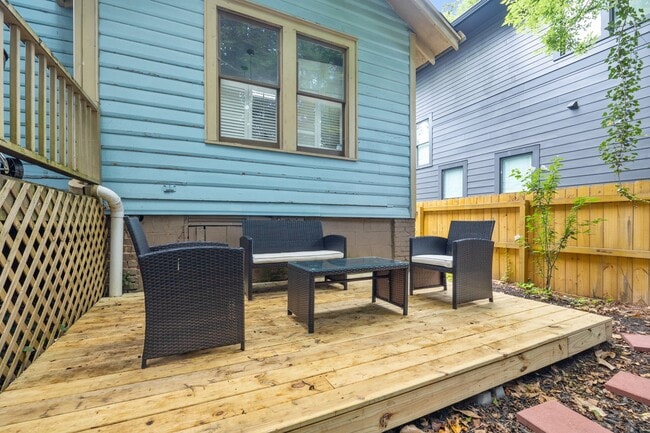 Building Photo - 1876 DeKalb Ave NE