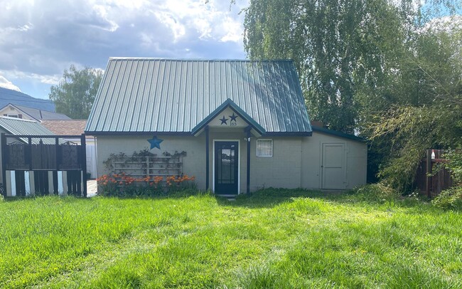 Charming 1-Bedroom Home – All Utilities In... - Charming 1-Bedroom Home – All Utilities In...