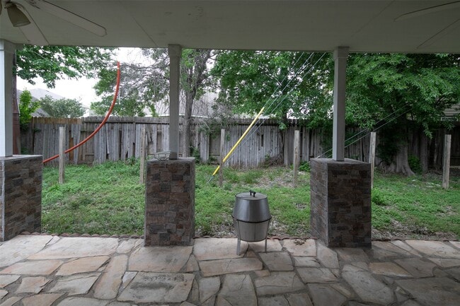 Photo - 3603 Lauderwood Ln