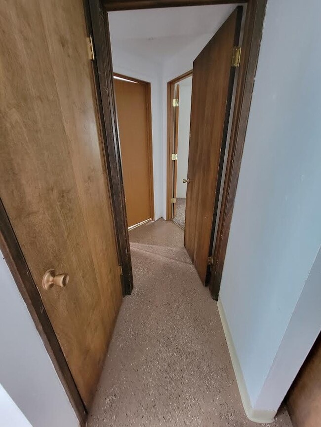 Photo - 9917 N Waikiki Rd