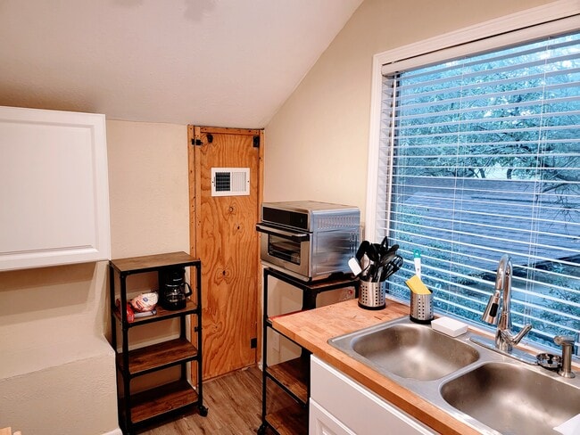 Woodland Village B