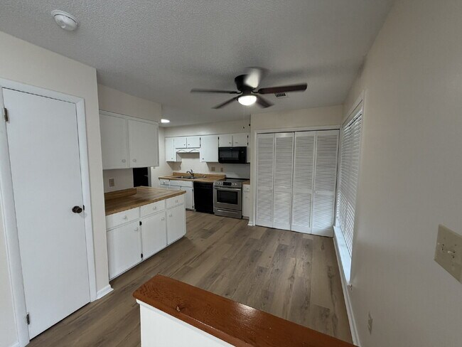 Photo - Townhouse for Rent Unit 51