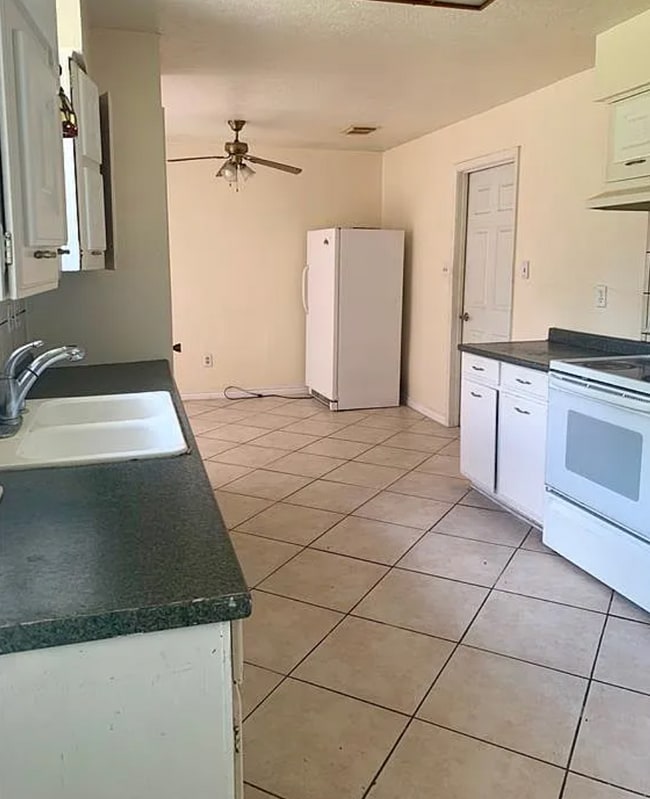 Photo - 11435 Newbrook Dr