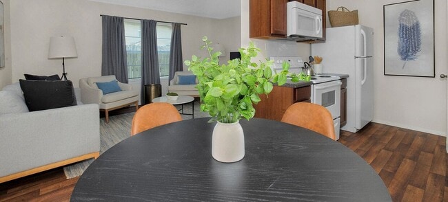 100 McKeough Ave Unit 405
