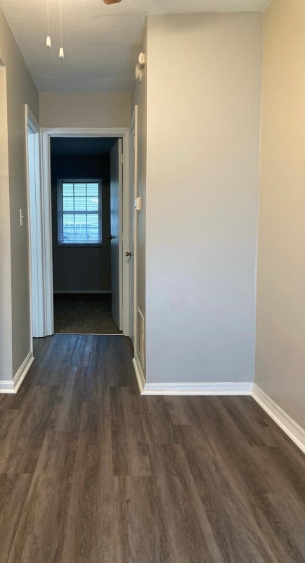 Photo - 530 N Union St Apartamento