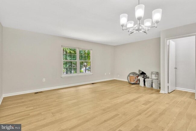 Building Photo - 6454 Blarney Stone Ct Rental