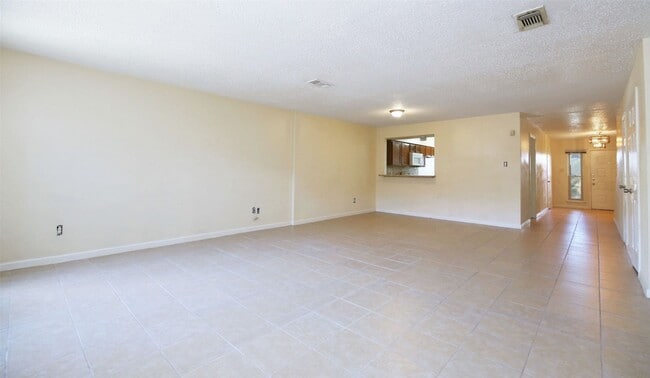 Photo - 2115 E Weldon Dr