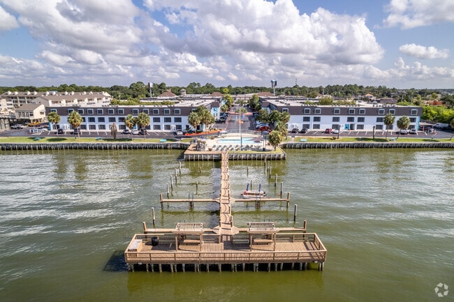 Dock