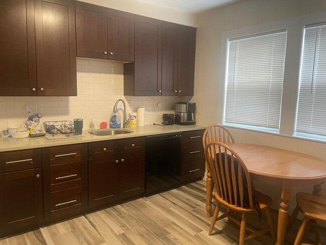 Photo - 11 Heath St Unit 1