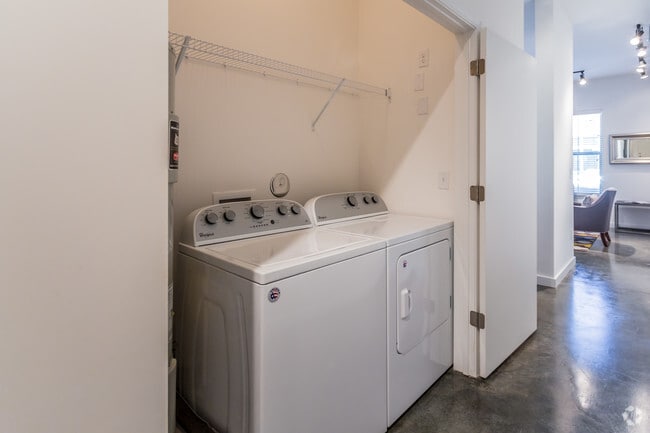 1 BR, 1 BA - 790 SF - In-Unit Laundry - 266 Lofts