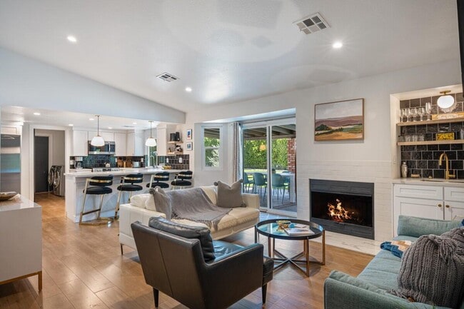 Photo - 2241 N San Gorgonio Rd Casa