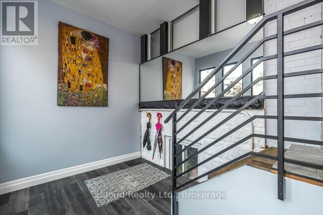 Photo - 225 Wallace Ave