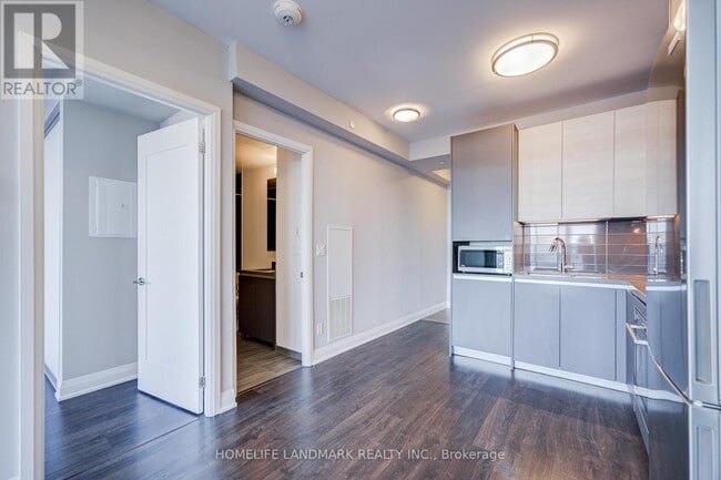 Photo - 396 Hwy 7 Unit 519