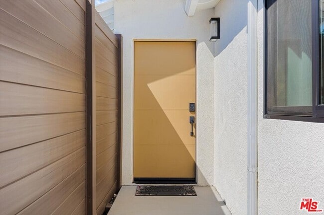 Photo - 12745 Bloomfield St