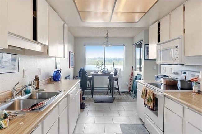 Photo - 9032 NE Juanita Dr