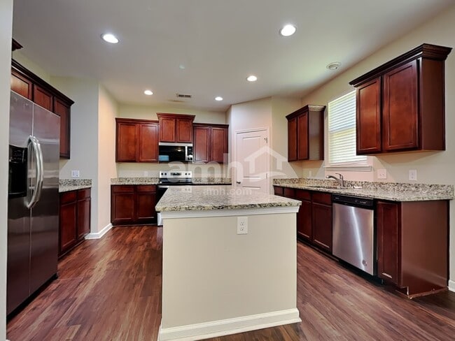 Photo - 19 Winslow Cir