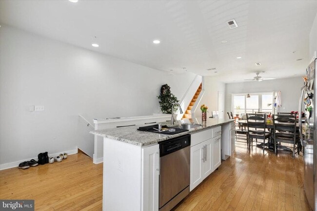 Photo - 4128 Tower St