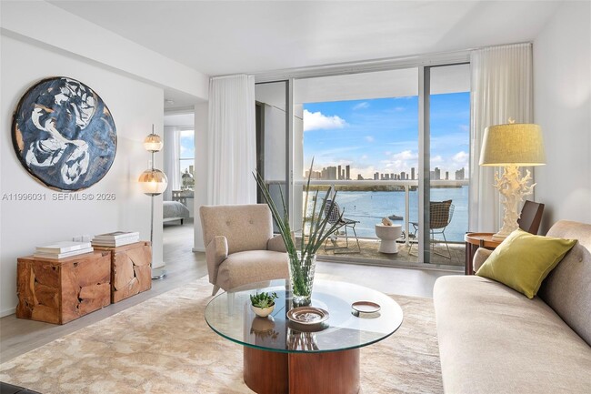 Building Photo - 1900 Sunset Harbour Dr Unit 1114