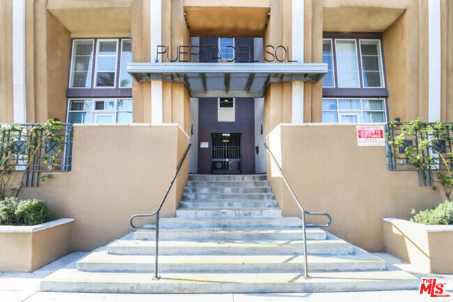 Building Photo - 360 W Ave 26 Unit 339 Rental