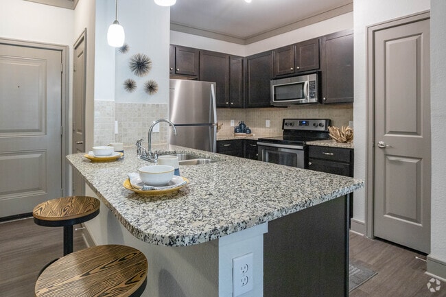 2 BR, 2 BA - 1,103 SF