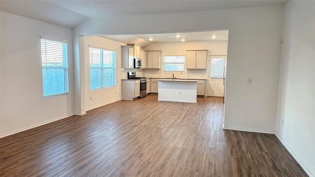 Photo - 195 Salt Springs Rd