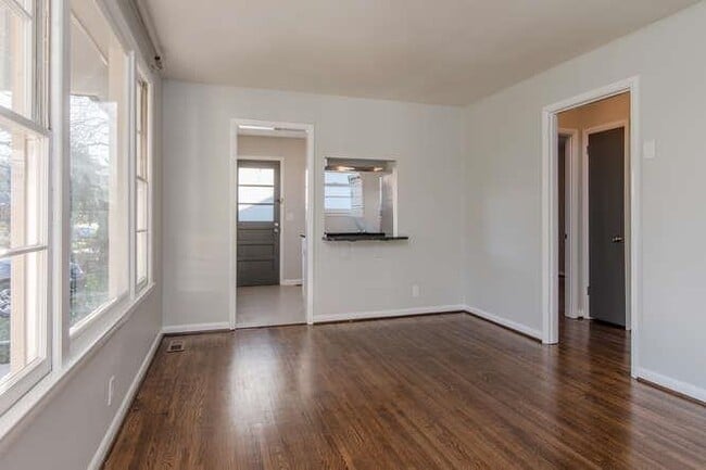 Photo - 1917 Berkshire Dr Unit Apt A