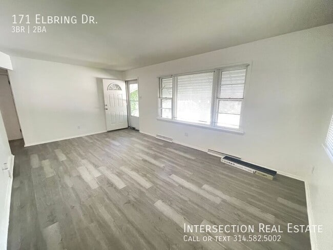 Photo - 171 Elbring Dr