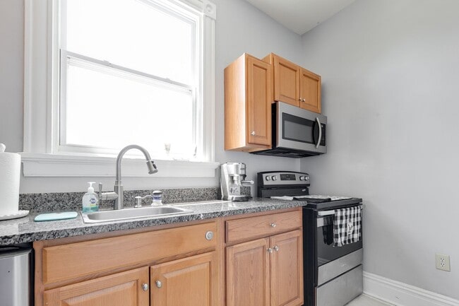 Photo - 3151 Moody Ave Unit B