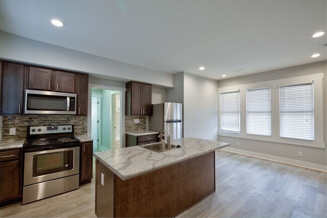 Photo - RPMIndiana.com Unit 1704#2